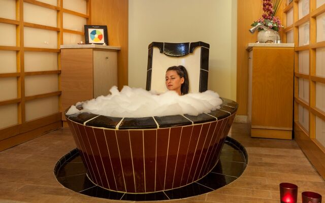 Neptune Luxury Resort