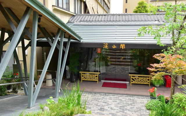 Keizankaku
