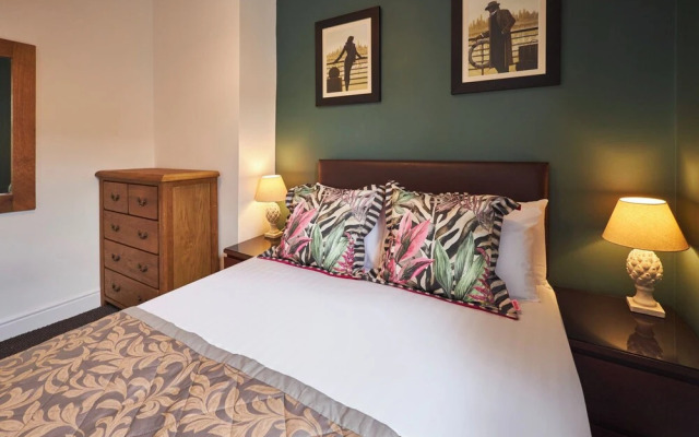 Host Stay Laburnum Road