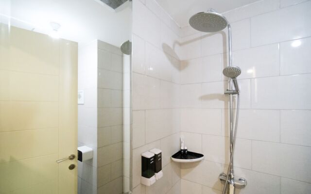 Modern And Cozy Studio At Benson Supermall Mansion Apartment