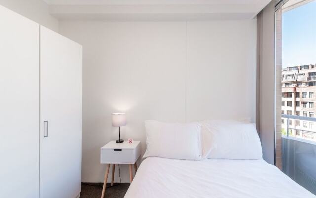 Good location apartment darling harbour