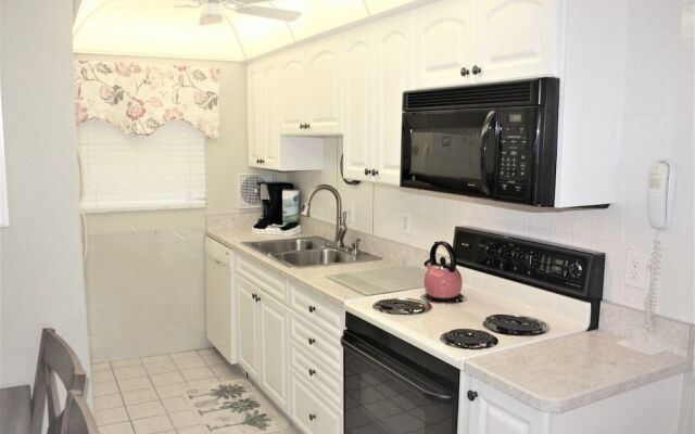 Jamaica Royale 099 - 2 Br Condo