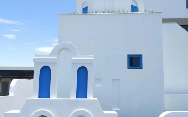 Blue White
