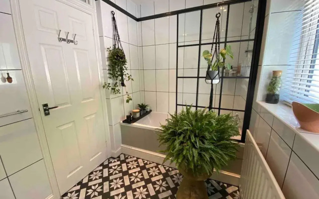 4 Bedroom Victorian Townhouse With Sea Views