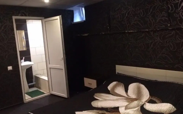 Lodging houses Revolyutsii 28 - Hostel