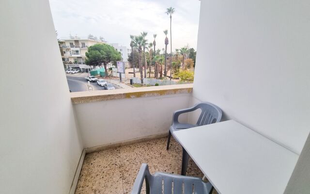 Gardenrooms Larnaca