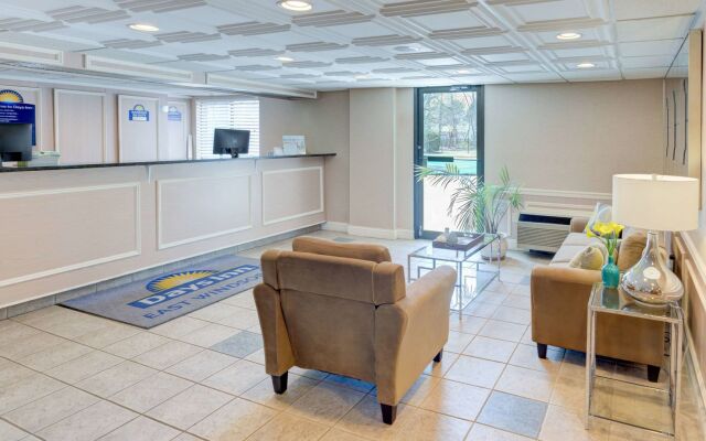 Days Inn by Wyndham East Windsor/Hightstown