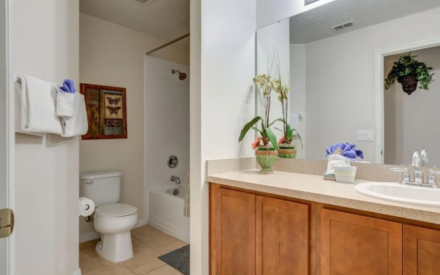 Sue's West Haven Vacation Home