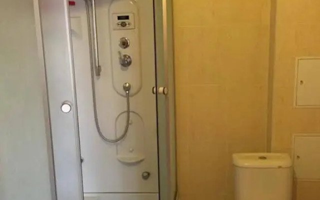 Na Kropotkina Guesthouse