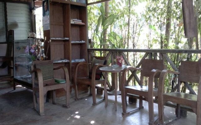 Banchan 9 Homestay