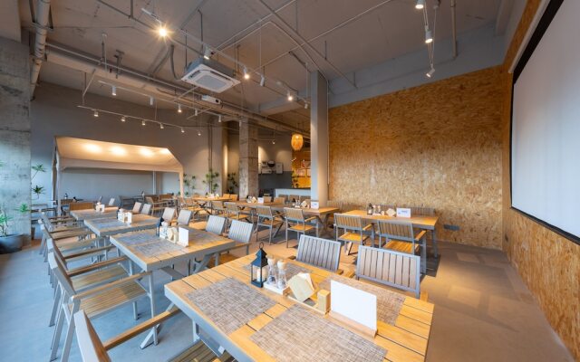 poltton international hotel