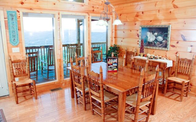 MOUNTAINTOP EXPERIENCE - 4 Br Cabin