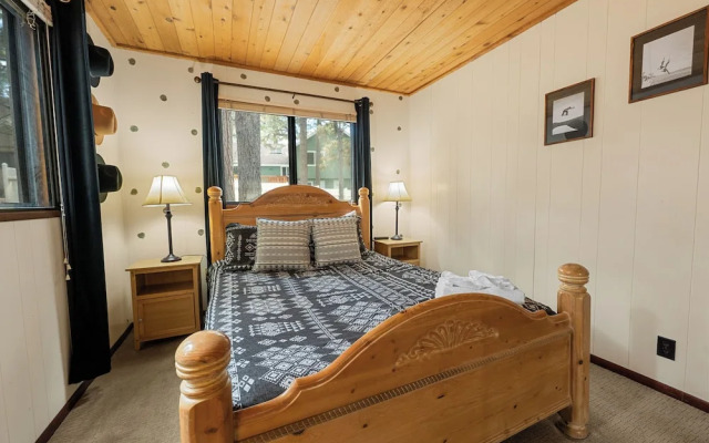 Bear Woods 3BR Retreat