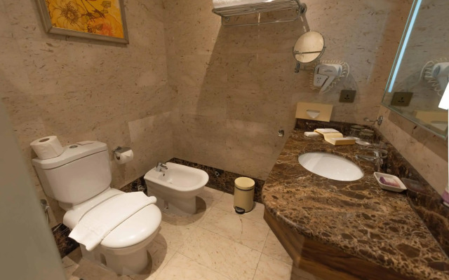 Al Nawras Island Resort