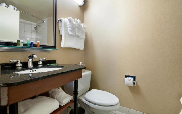 Doubletree By Hilton New York Jfk Airport Hotel