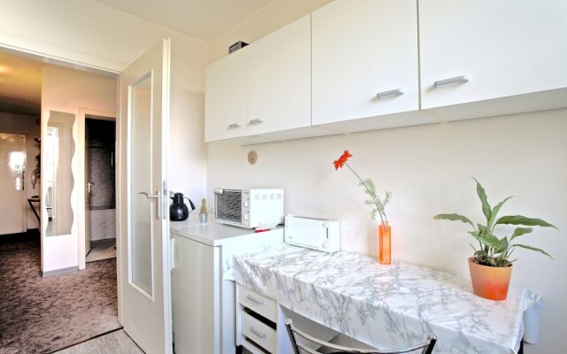 Private Apartment August-Schaper-Straße