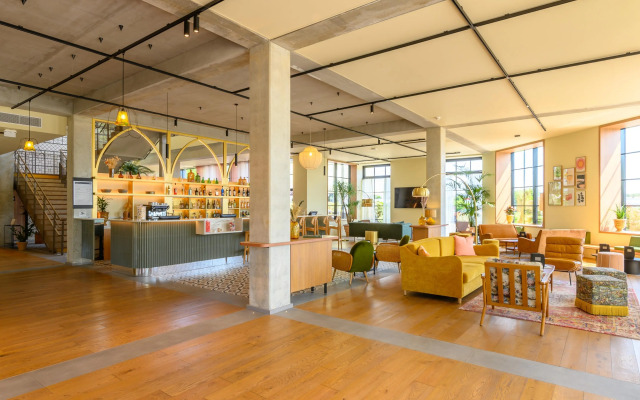 Kyriad Prestige Compiègne Hotel & Spa