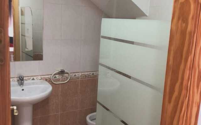 Apartment With 2 Bedrooms in Granada, With Wifi