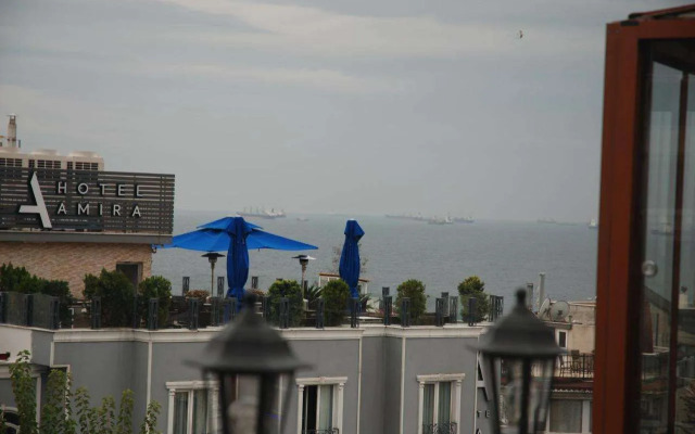 La Mer Boutique Hotel