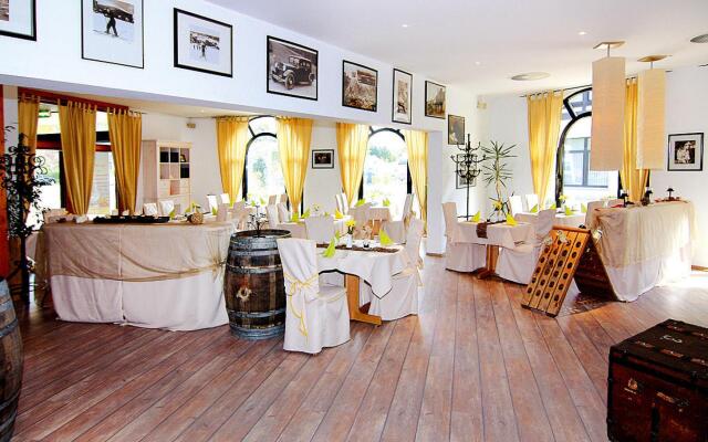 Apartment in Schwerin with a shared wellness