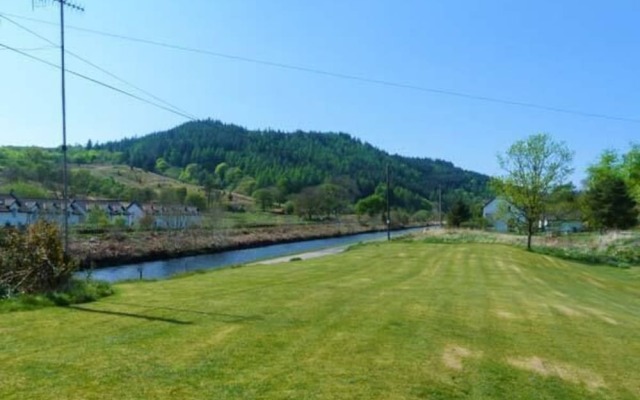 Crinan Canal Cottage