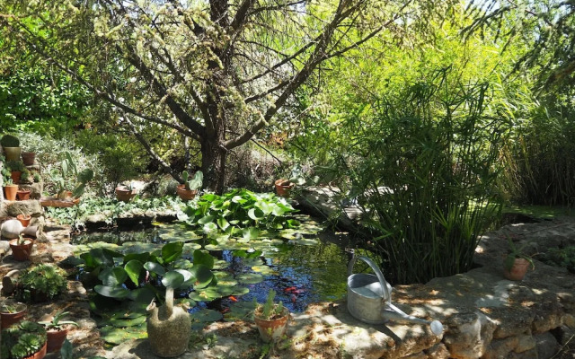 Cozy Vacation House With Pool, Vernegues