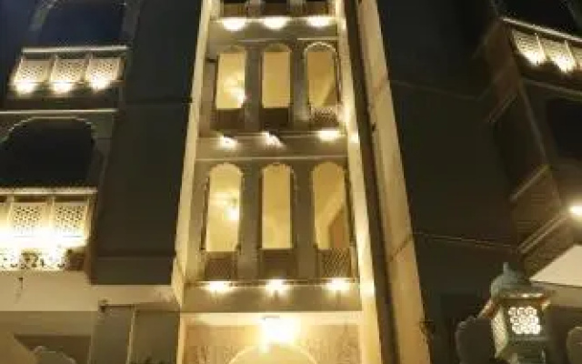 Hotel Ratangarh Palace