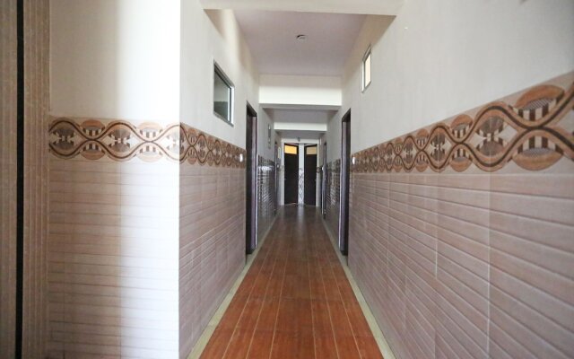 OYO 9926 Hotel Bharat INN