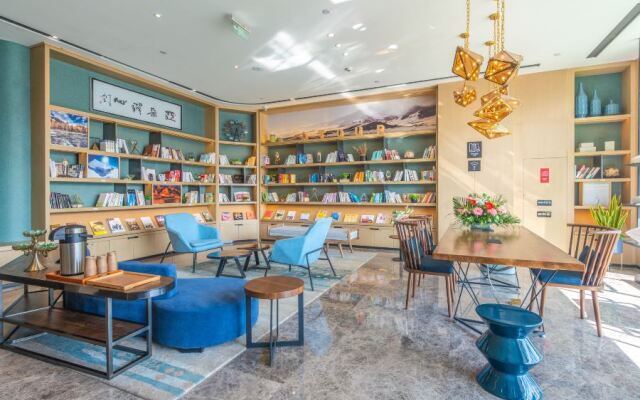 Atour Hotel Urumqi High Speed Railway Station