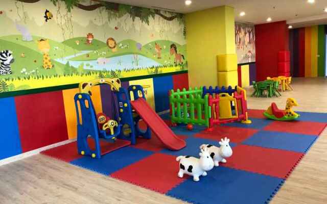 Gold Coast PIK Sea View Apartments by LongeSuites