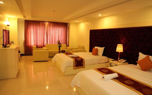 Yolanda Hotel 宝华精品酒店(金边)
