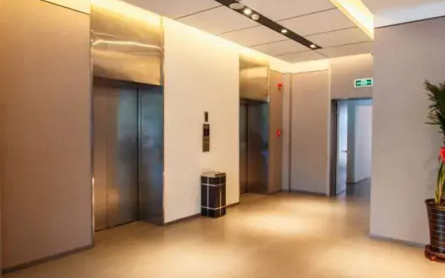 Homeinn Selected Hotel (Mudanjiang High-Speed Railway Station Pedestrian Street)