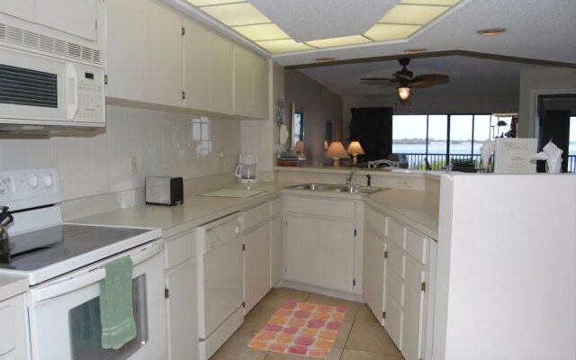 Coquina Moorings 106