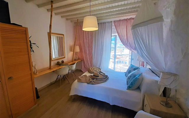 Sea Side Studios & Houses