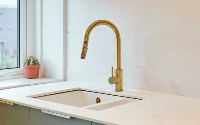 Host Stay Cheviot Street