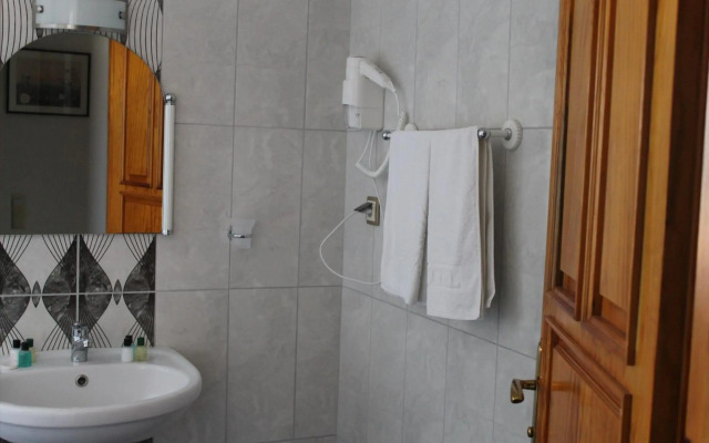 Urcu Hotel