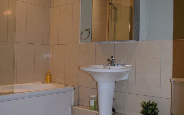 1 Bedroom Apartment With Balcony In Dublin