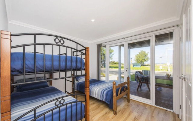 Whitehaven- Beach View From Every Room