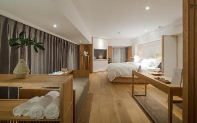 Bai Yun Qing She Boutique