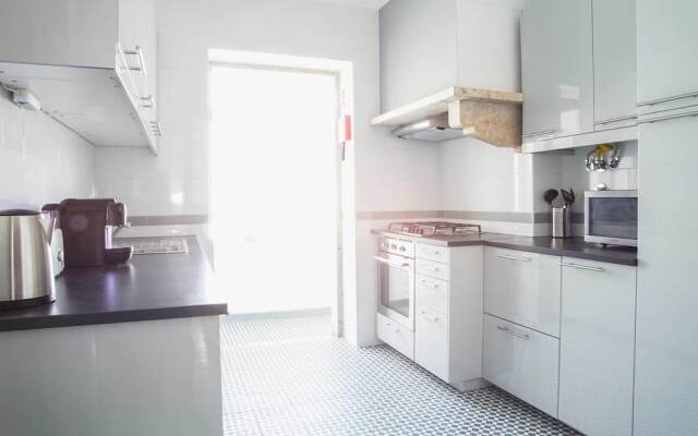 Spacious 2 Bedroom Apartment in Belém