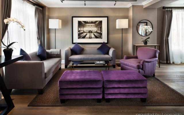 Hotel Plaza Athenee