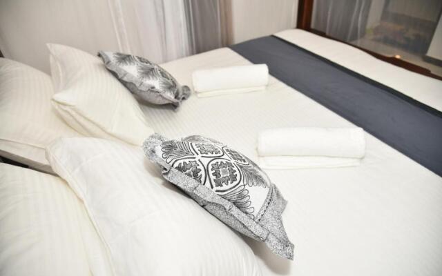 Wagon Wheel Inn - Hostel