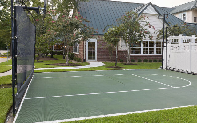 Residence Inn Houston The Woodlands / Lake Front Circle