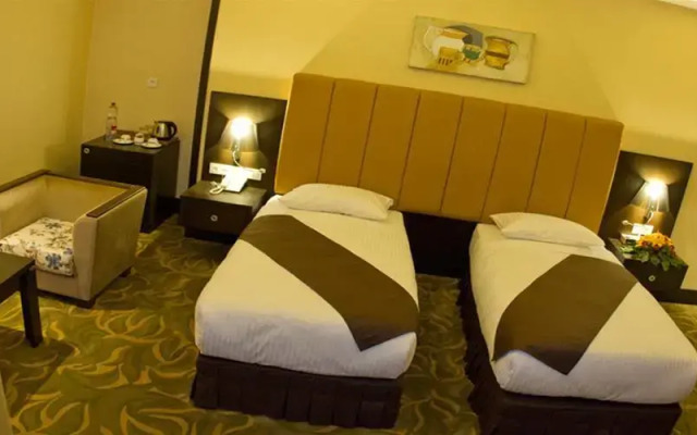 Royal Shiraz Hotel