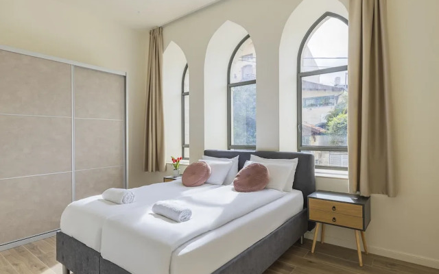 The Pearl of Nachlaot Apartments