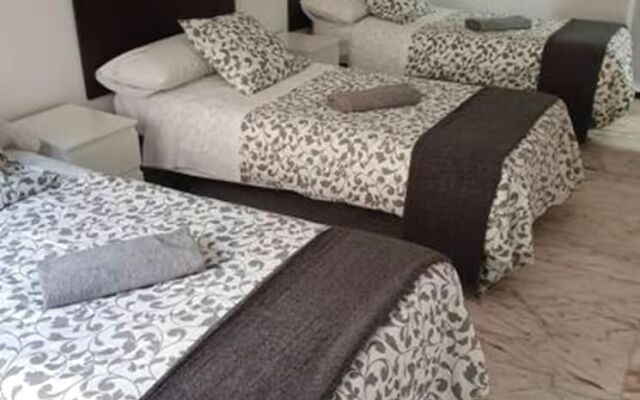 Village Navalcarnero Rooms