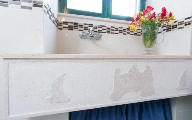 Blue Symphony Apartment