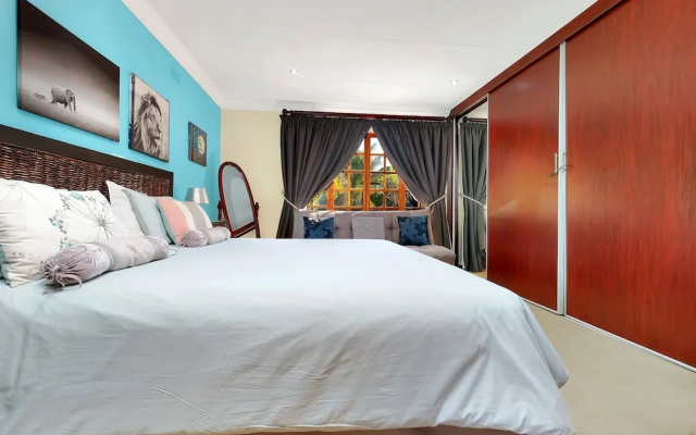 Staniland Guesthouse - OR Tambo Airport