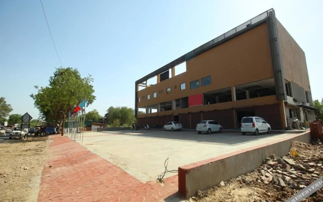 Hotel Prayosha