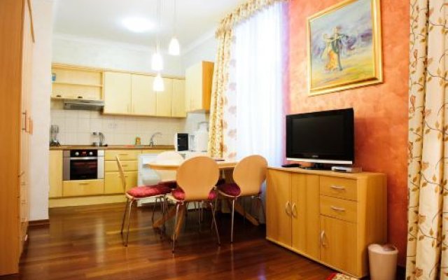 Apartma Oranžno Poletje Ljubljanski Dom